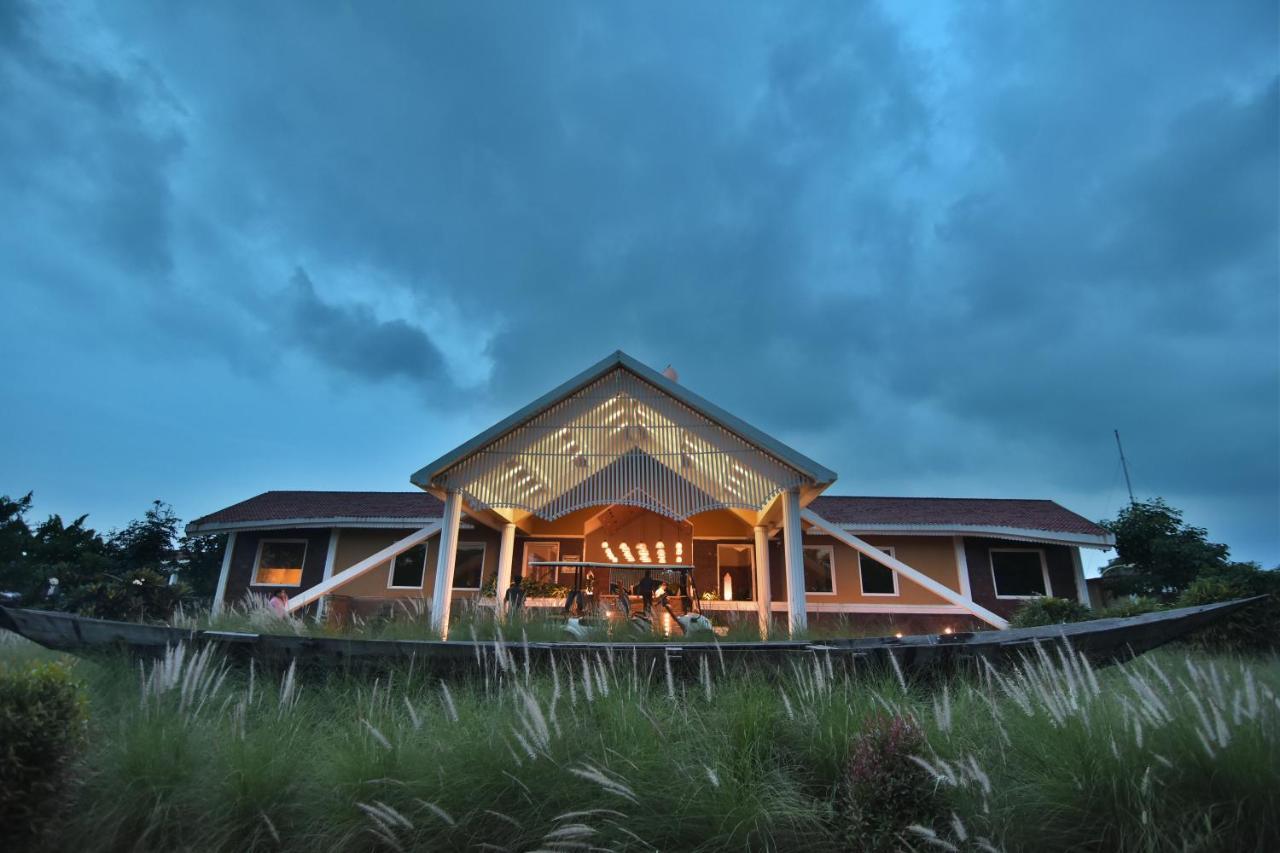 Swosti Chilika Resort Kanaipur Exterior foto