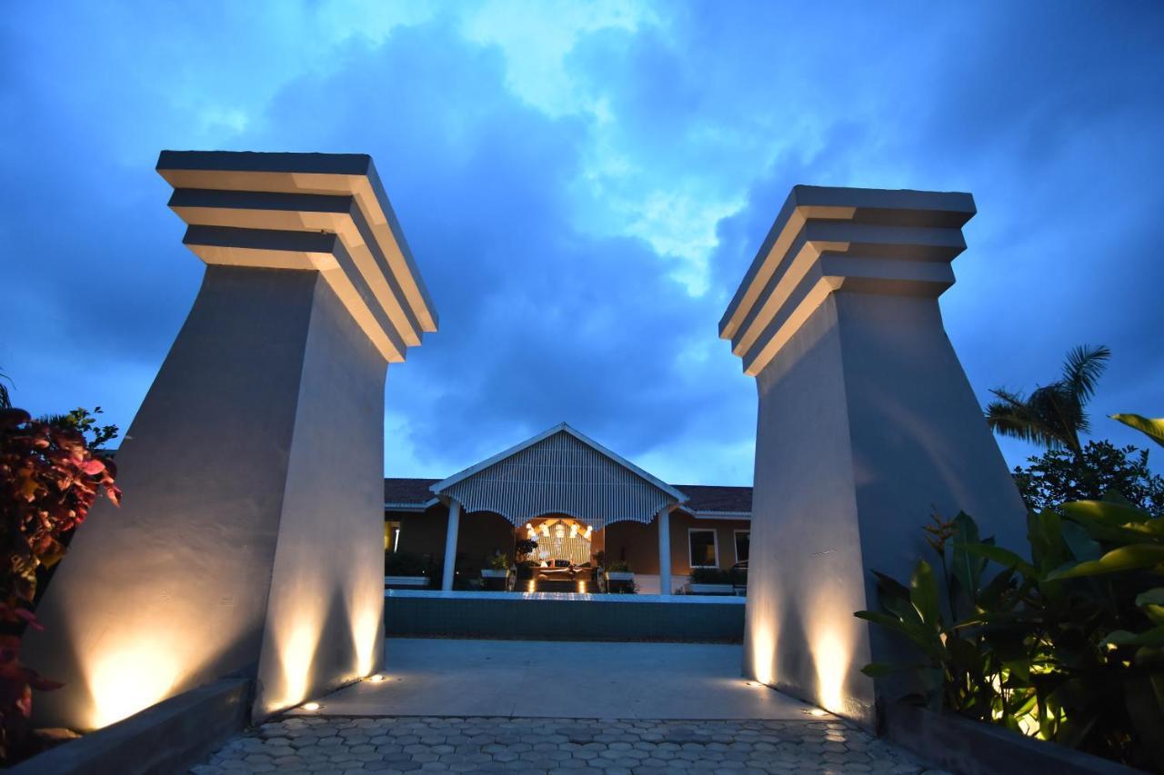 Swosti Chilika Resort Kanaipur Exterior foto
